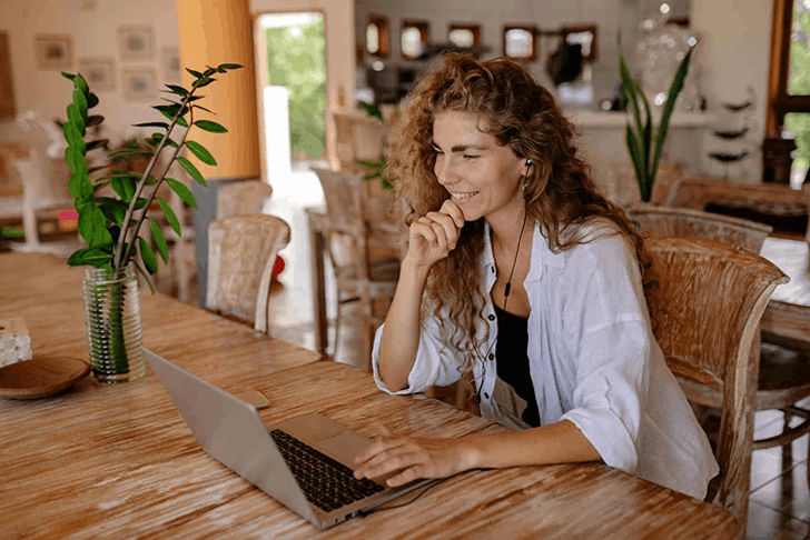 Reviewing your cellular bloodwork results live with your Cellular Health Advisor